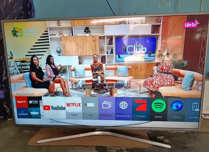 TV Hisense 75" UHD 4K Smart