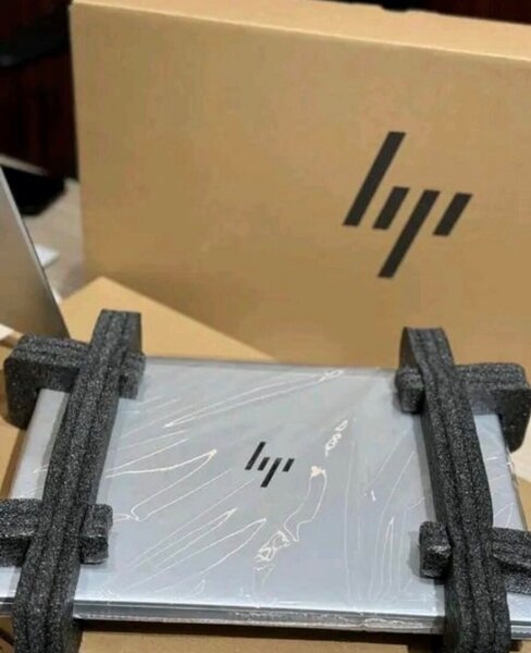 HP Laptop 15'' Intel i5