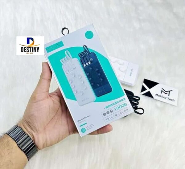 Très bon power bank 4 câbles
