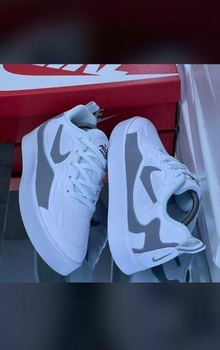 White Nike Air Sneakers