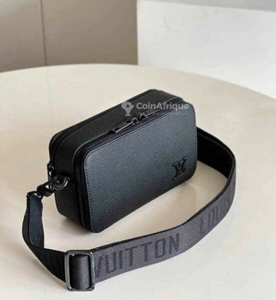 Sacoche bandoulière élégante homme