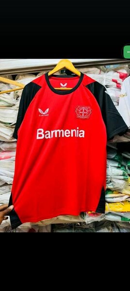 Maillot de football rouge
