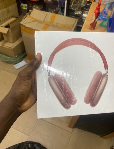 Apple Promax headphones