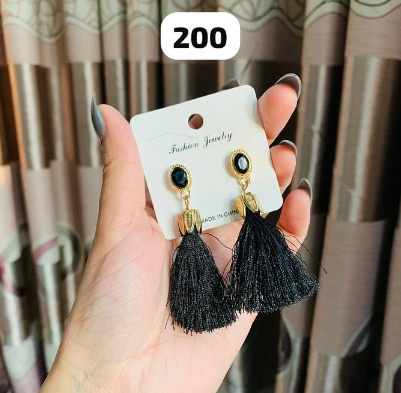 Earrings 