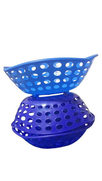 Panier en plastique bleu