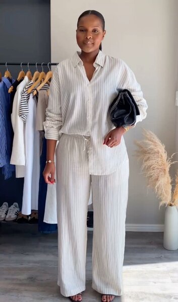 Ensemble chemise et pantalon rayé