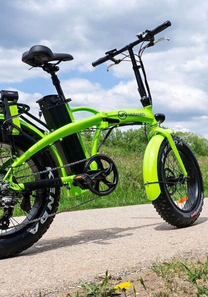 Vélo électrique pliant vert