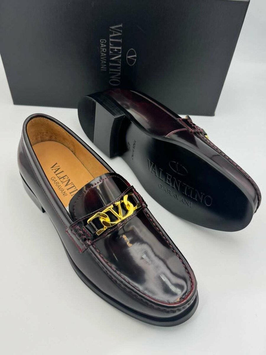 Solid Valentino Classic Shoes