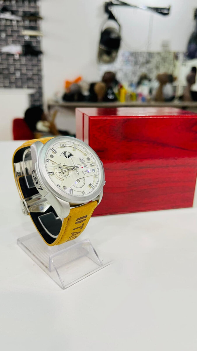 wristwatches TAG HEUER CARRERA