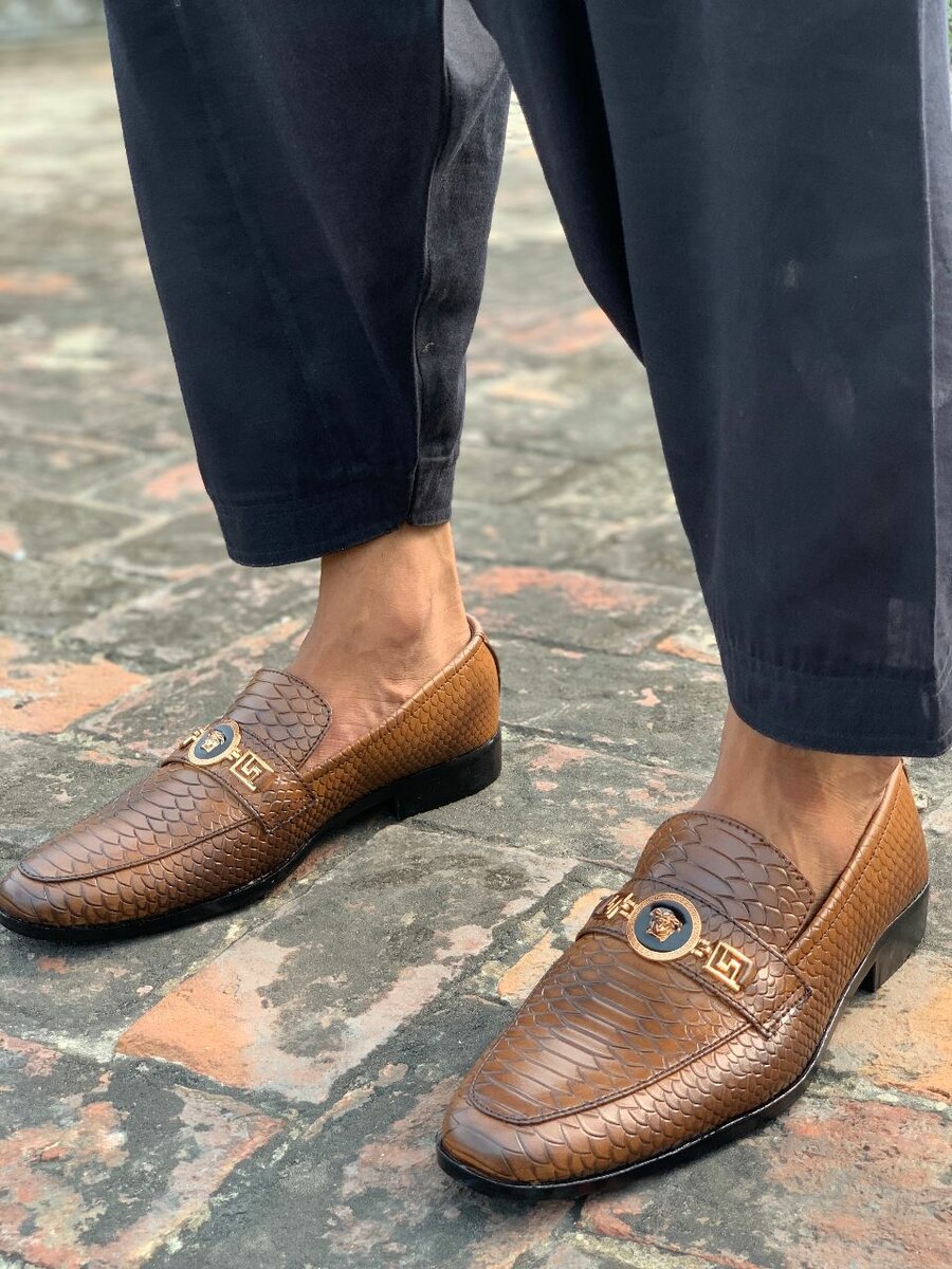 Pumpy shoes for men