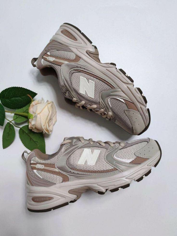 New Balance 530 dans carton