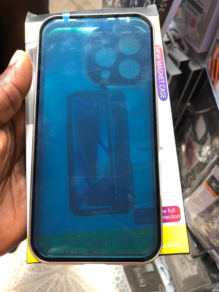 16 PRO MAX 360 COVER