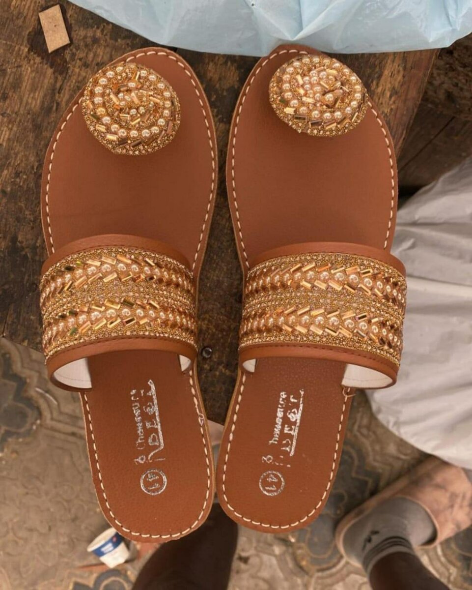 Sandales tradi-moderne