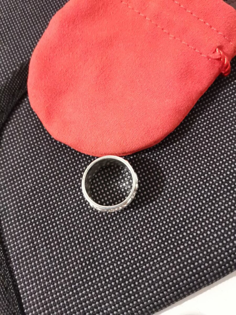 Серебро кольцо с рисунком слон размер 17