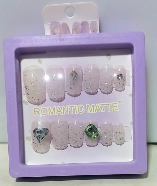 Ongles Pressés Romantiques