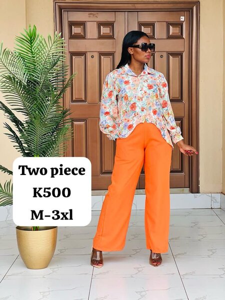 Women's set printed shirt and orange pants Sizes: S, M,L,XL,2xl ,,3xl