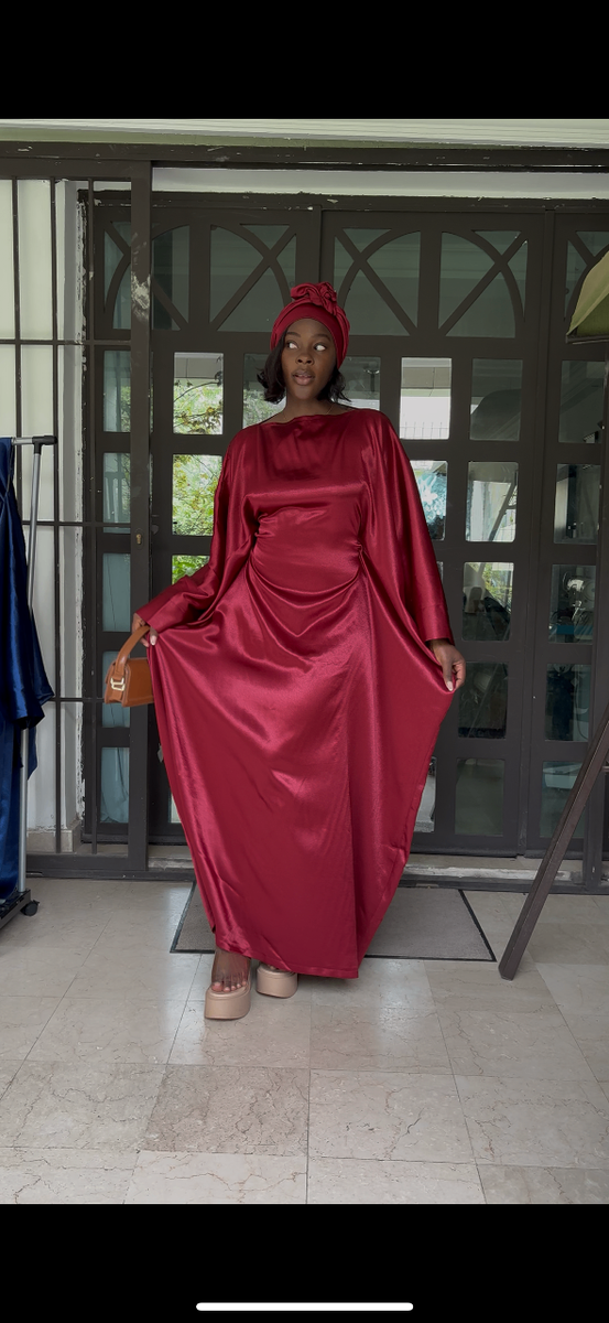 Robe longue rouge élégante