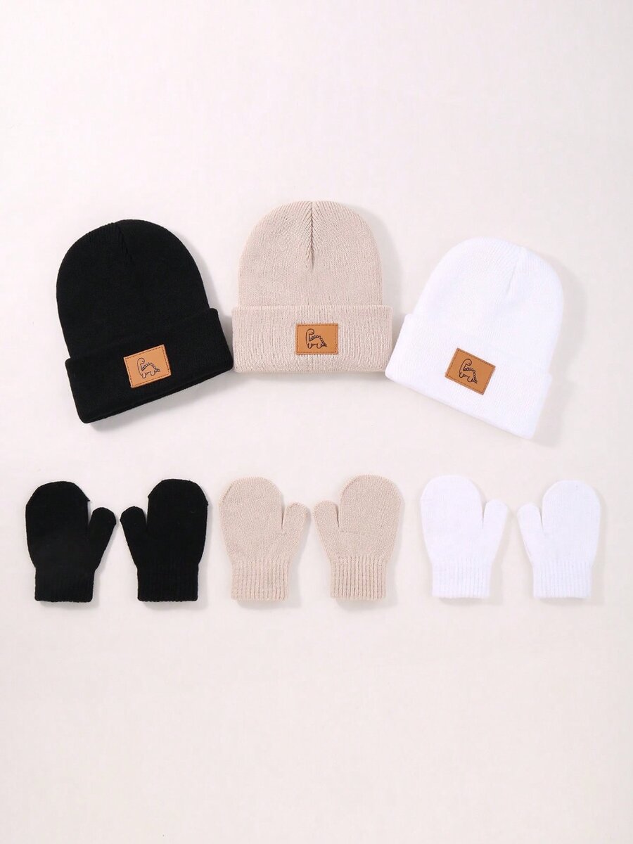 Bonnet de bébé & chaussettes