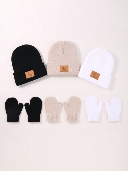 Bonnet de bébé & chaussettes