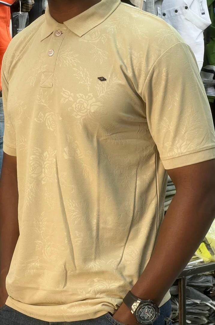 T-shirt light yellow floral print