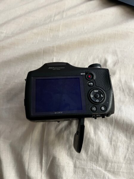 Sony Cyber-Shot DSC-HX200V