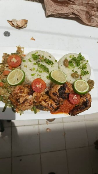 Poulet Grillé Épicé et Riz