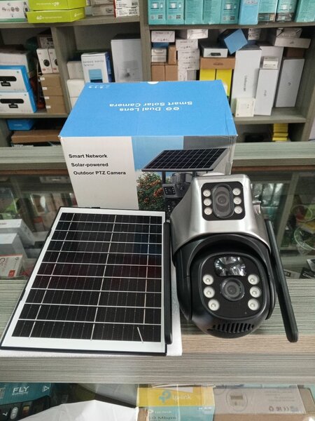 Ultra 4G universal sim Smart solar PTZ full color camera