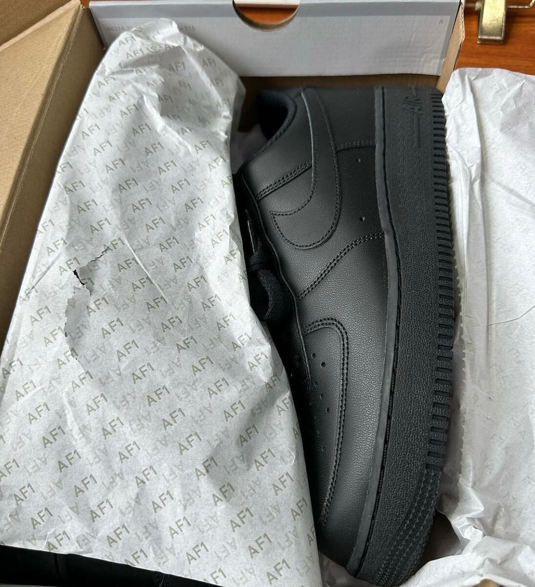 Nike Airforce 1 triple black