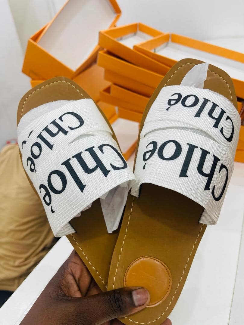 la fessée sur un élastique