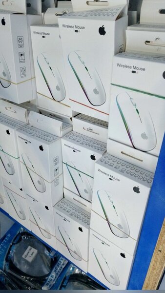 All kinds of wired and wireless mouse