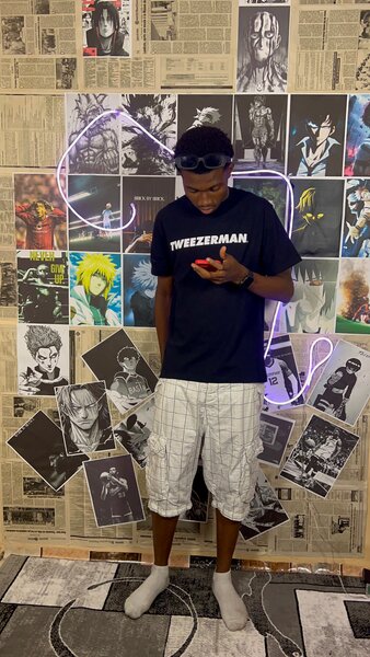 T-shirt noir graphique unisexe