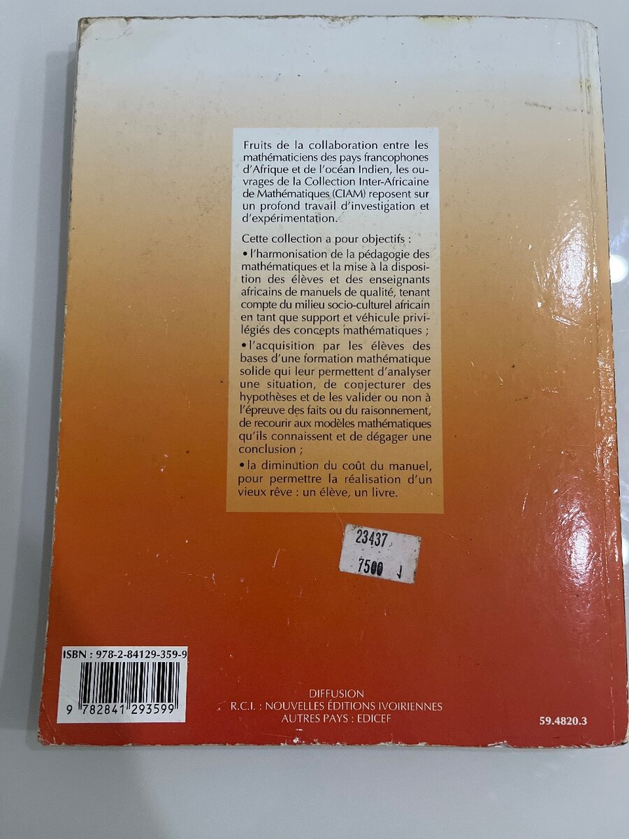 Livre de Mathématiques 1re SE