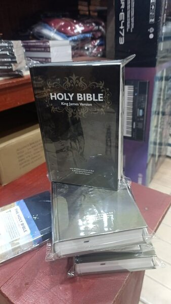 Sainte Bible Version King James