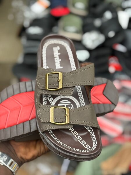 Sandales marron pour homme