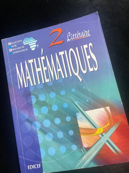 Livre de Mathématiques 2e Littéraire