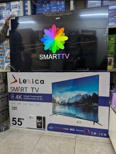 Téléviseur Smart TV 55" UHD 4K HDR