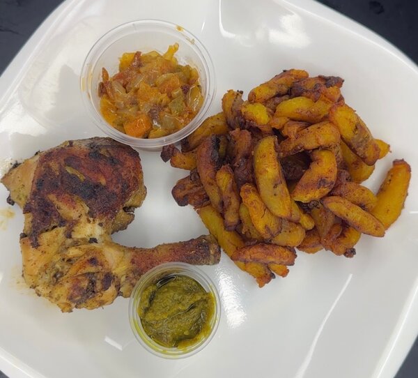 Poulet braisé avec alloco