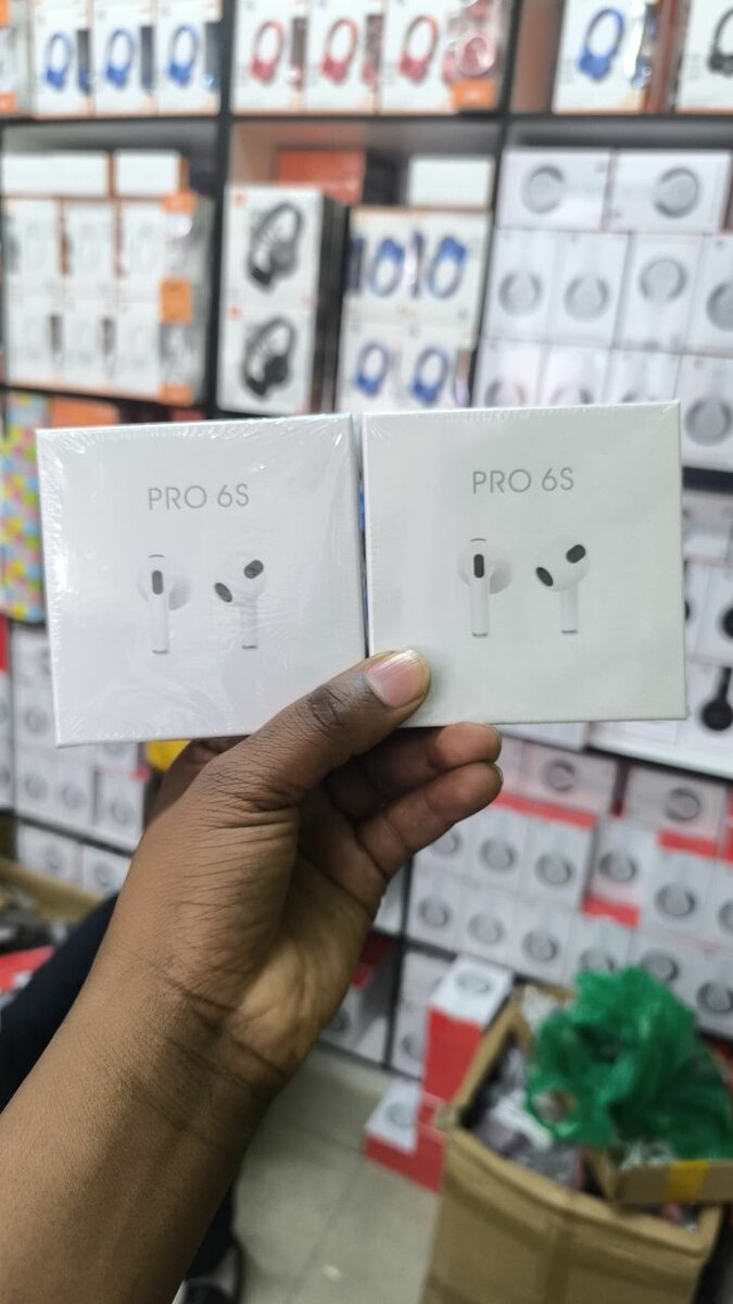 Pro 6 earpods