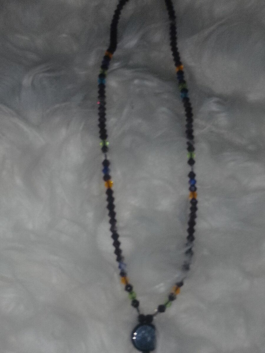 Collier artisanal en perles