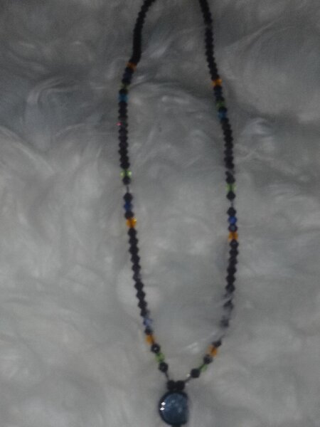 Collier artisanal en perles