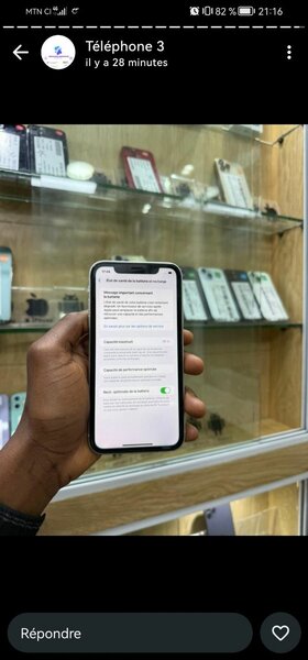 iPhone XR Blanc 64GB sans id