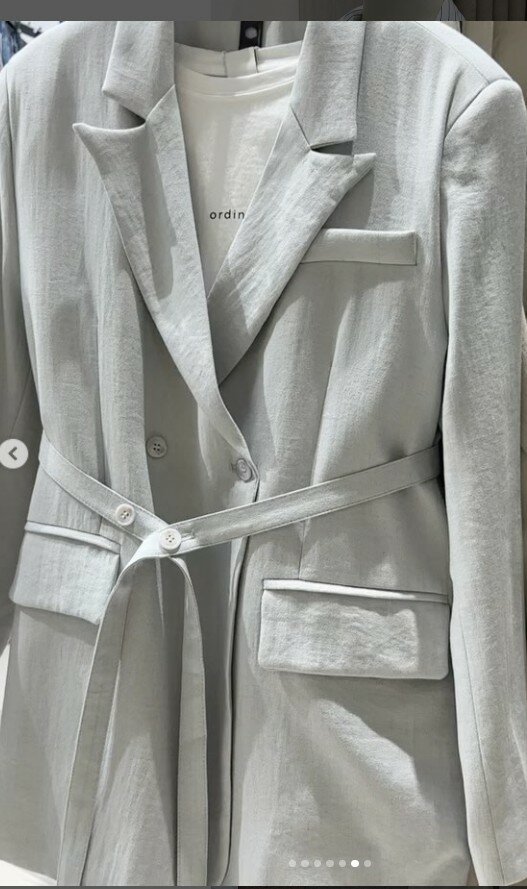 Пиджак с ремнем из льна