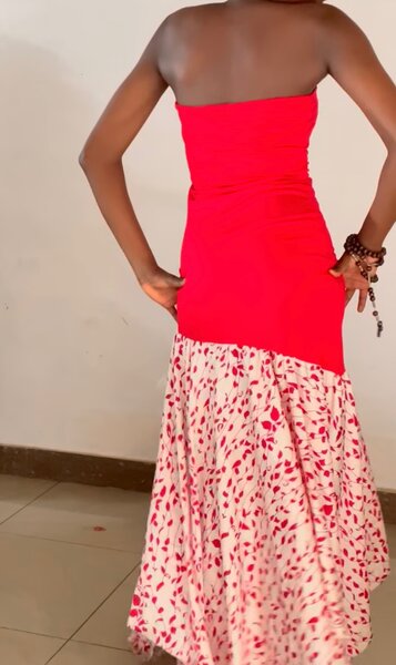 Robe bustier rouge élégante