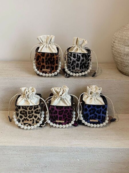 Sac à main léopard perles