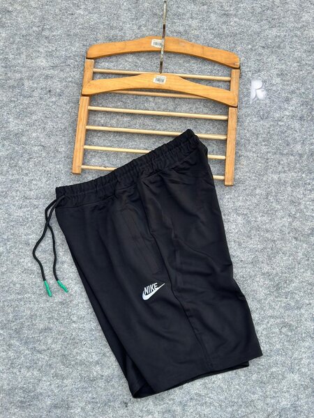 Shorts de sport Nike pour homme