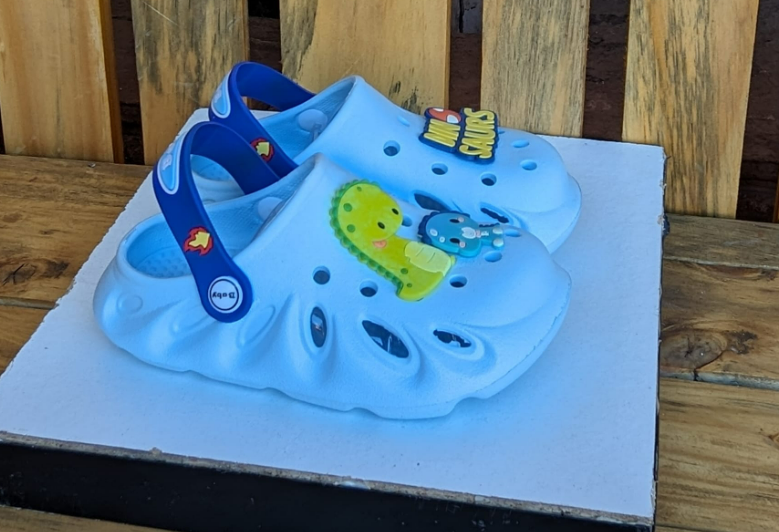Kids crocs