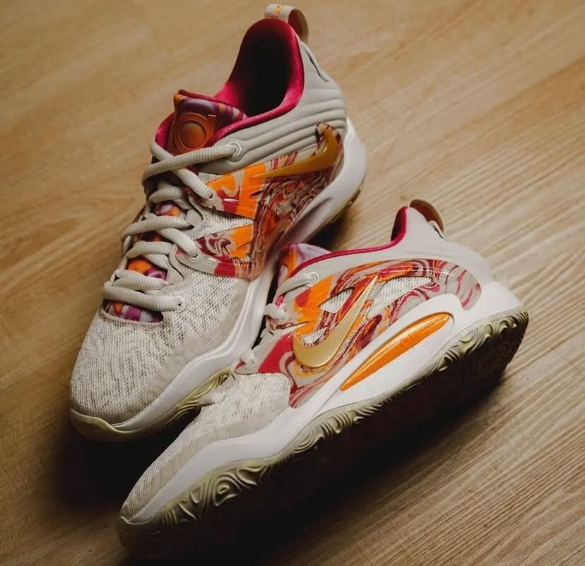 Chaussures de sport colorées