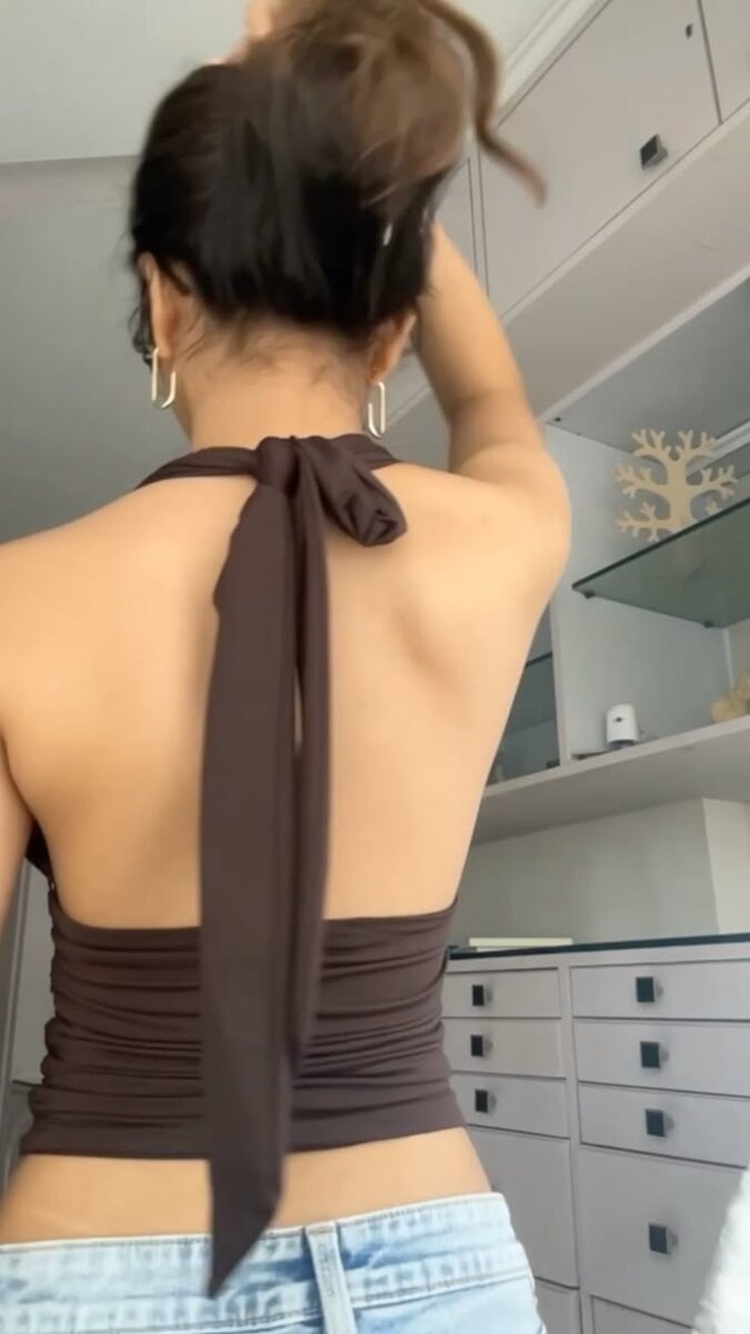Haut dos nu pour femme tendance