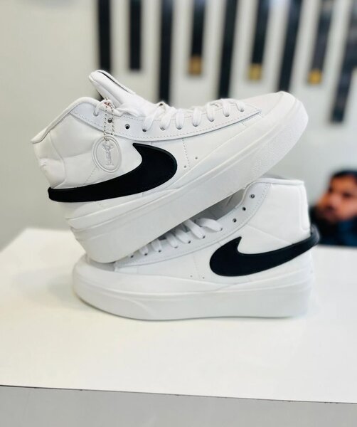 NIKE AIRFORCE CLASSIC