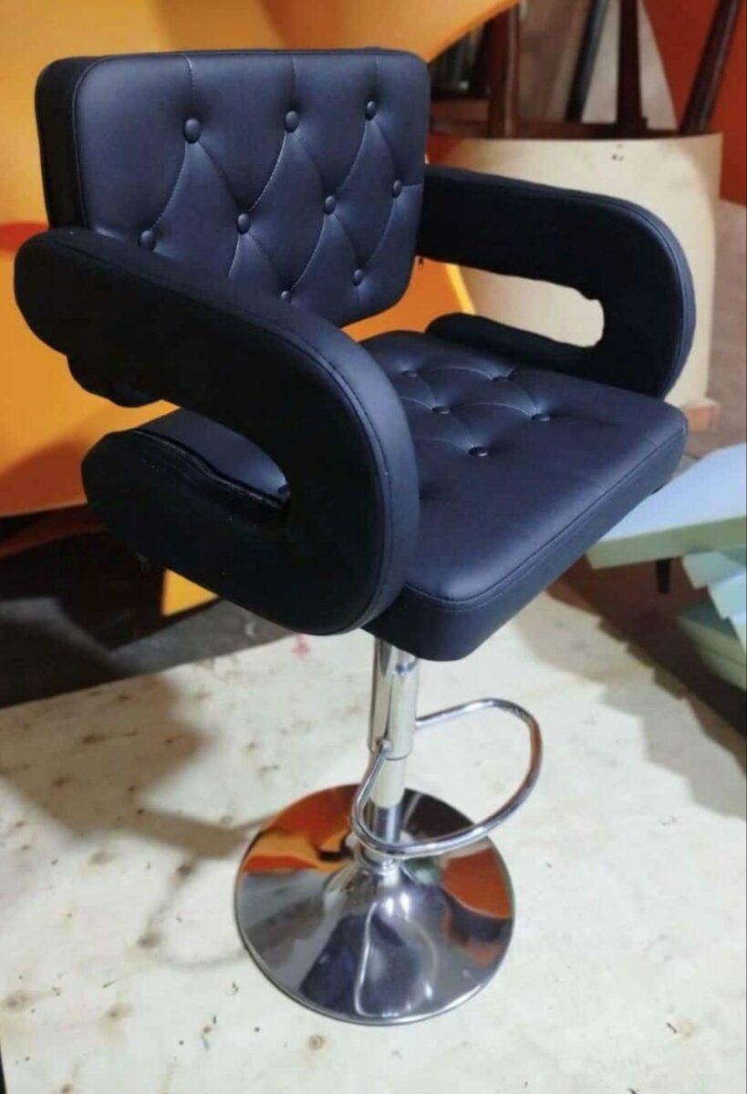 Kitchen and Baar stools